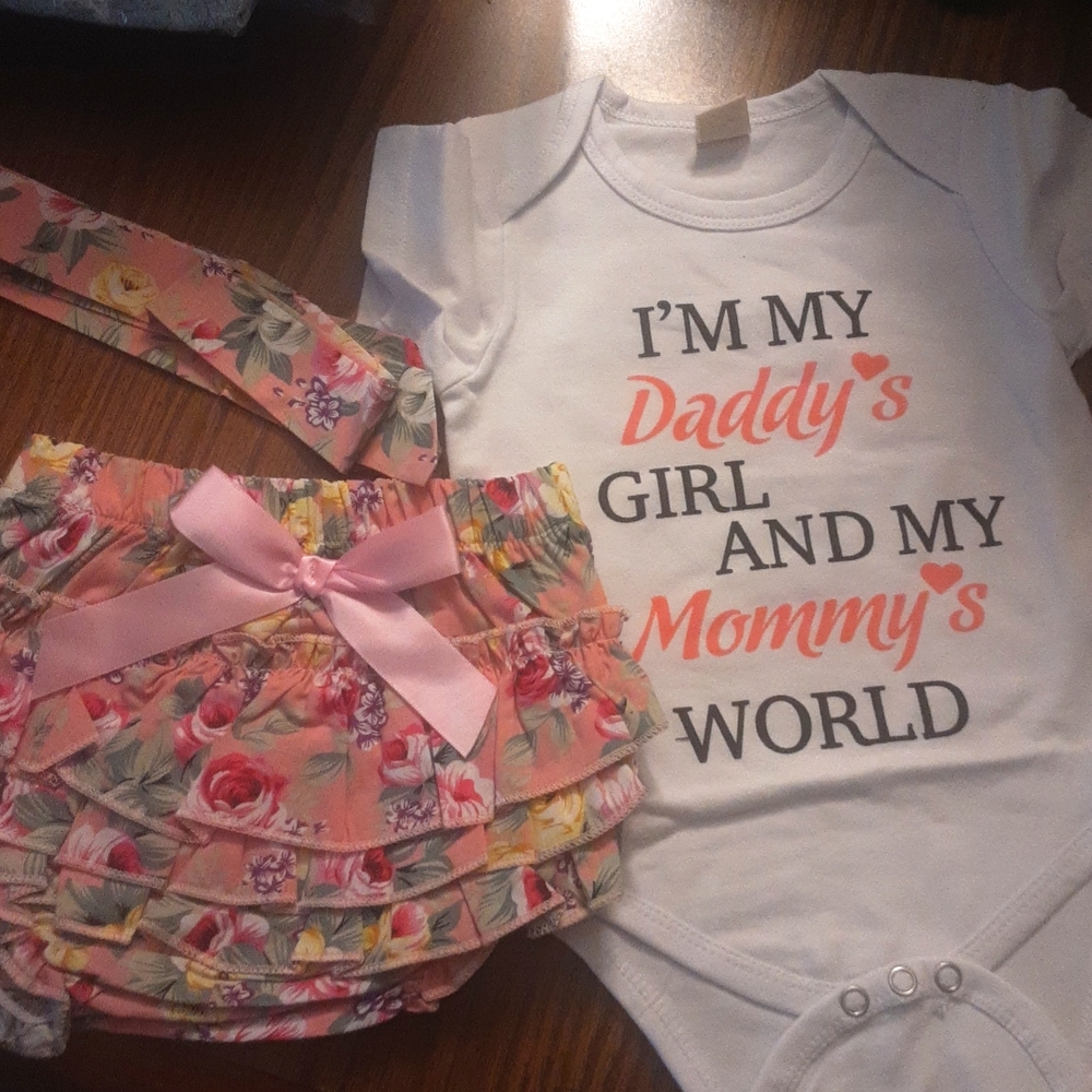 Baby girls , cute ruffled romper bodysuit,floral pants with headband 3pcs.